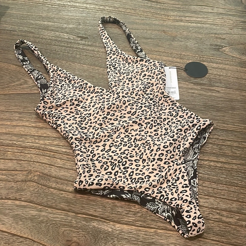 NWT Amuse Society xs swimsuit!